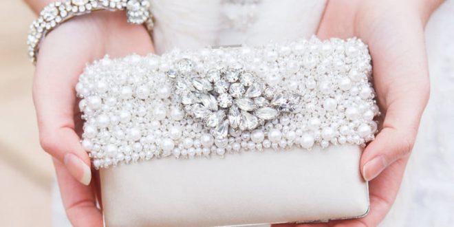 Свадебные аксессуары: сумочка невесты