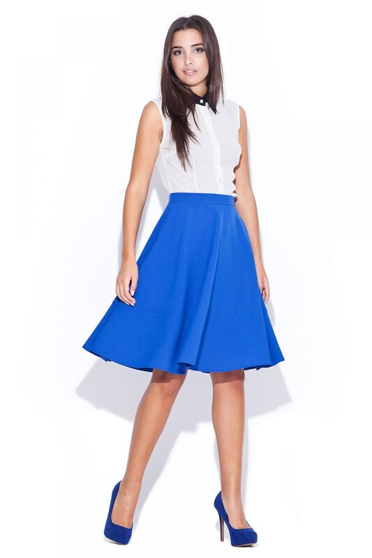 Синяя юбка-солнце: с чем носить