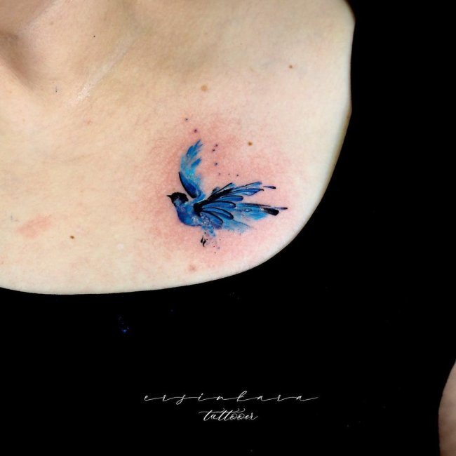 Татуировка синяя птица