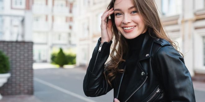 Стильные замшевые и кожаные куртки: самые модные и актуальные модели