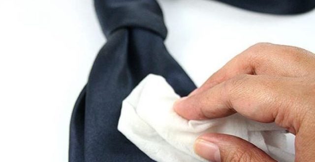 Как правильно стирать галстук